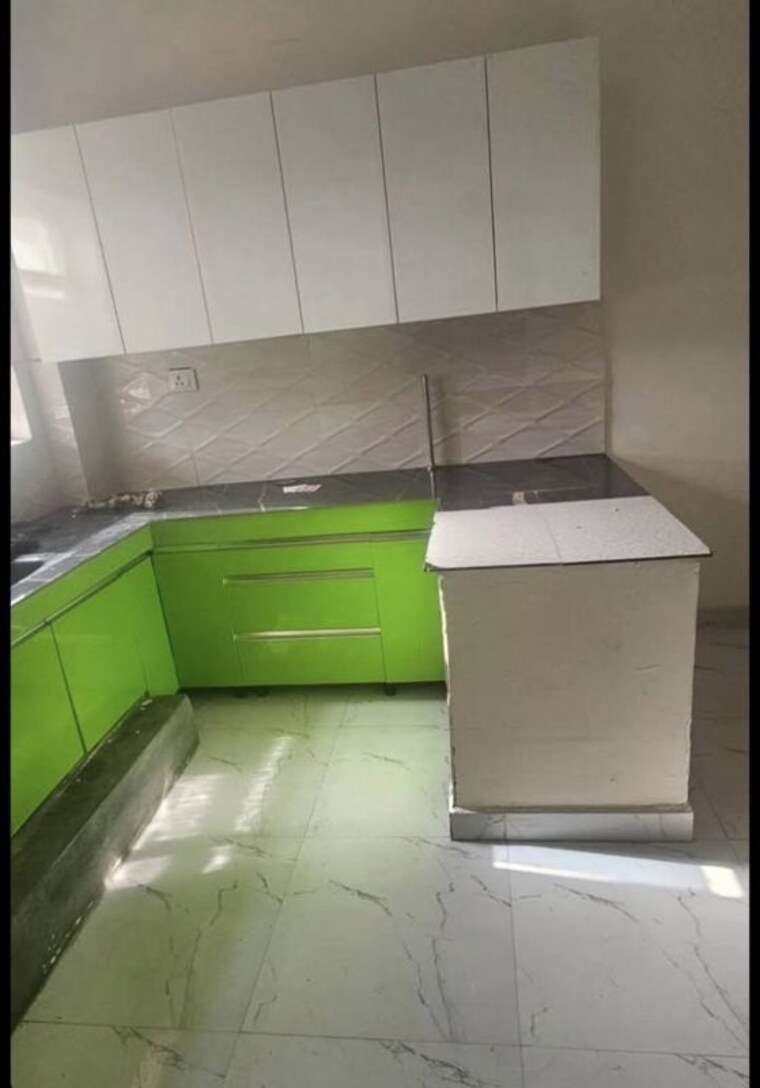 Kitchen, subhash nagar 2 Bedroom 100 Sq.Yd. Builder Floor In Subhash Nagar Delhi 10707358