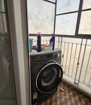 Parking in 2 BHK Builder Floor at Subhash Nagar – for Rent