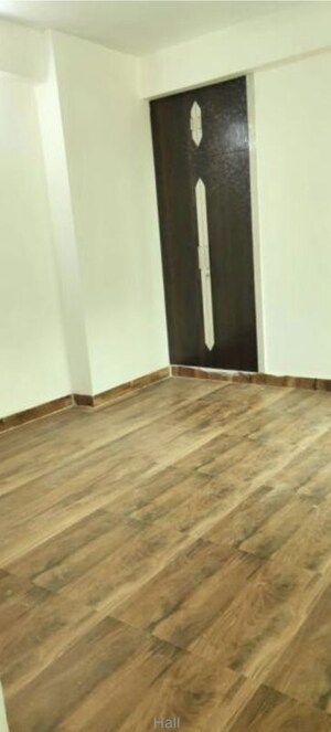 Room in 3 BHK Apartment at Migsun Ultimo, Omicron Iii Greater Noida – for Rent