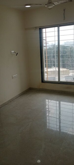 Room in 1 BHK Apartment at Accord Bindra One, Andheri East – for Rent