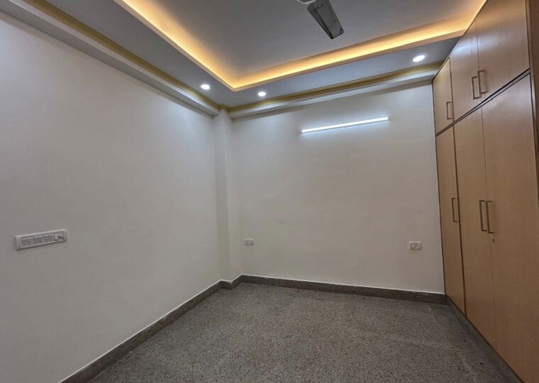 Room, rajouri garden 3 Bedroom 130 Sq.Yd. Builder Floor In Rajouri Garden Delhi 10707379