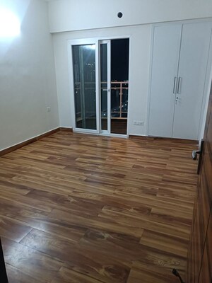 Room in 2 BHK Apartment at Samridhi Luxuriya Avenue, Sector 150 – for Rent