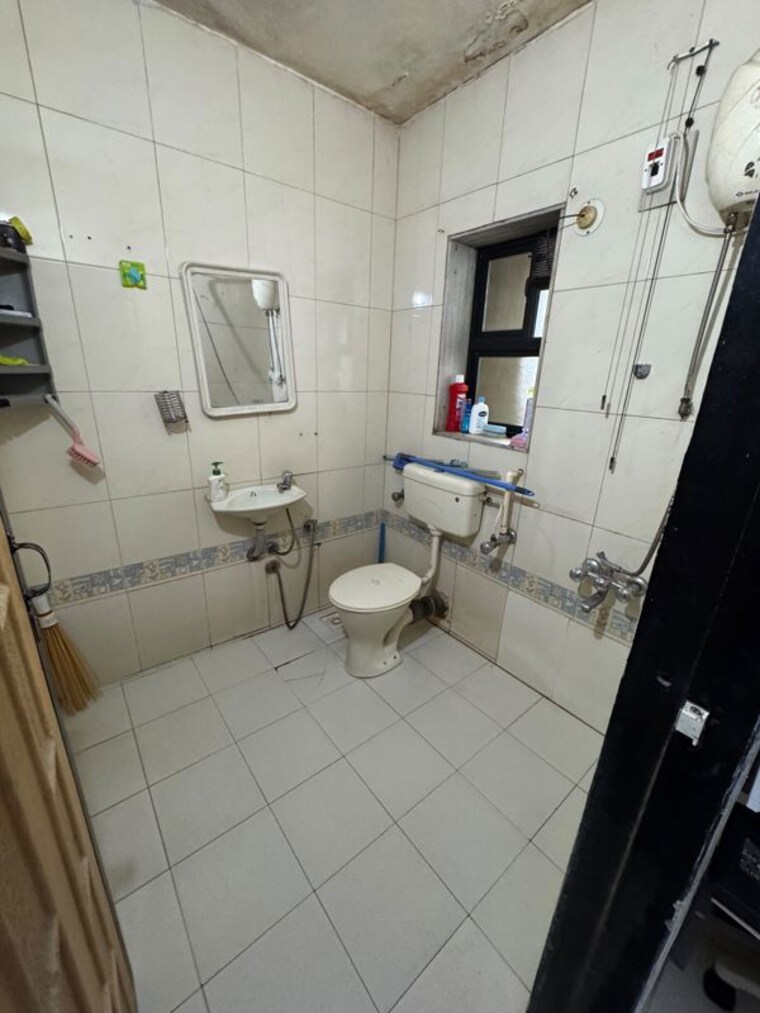 Bathroom, jay-ganesh-chs 2 Bedroom 1855 Sq.Ft. Apartment In Kharghar Navi Mumbai 10707371