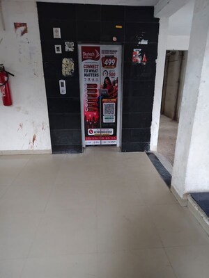 Room in 2 BHK Apartment at Mega Capital Tower, Kursi Road – for Sale