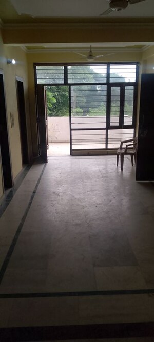 3.5 BHK Builder Floor For Rent in Spring Field, Sector 31