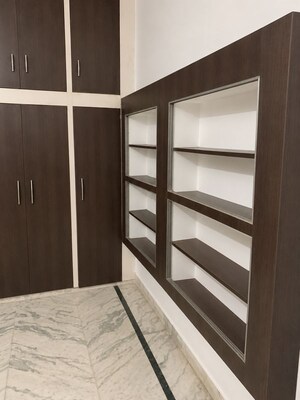 2 BHK Apartment For Rent in Railway Station Area