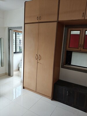Room in 1 BHK Apartment at Tirupathi Apartment, Santacruz East – for Rent