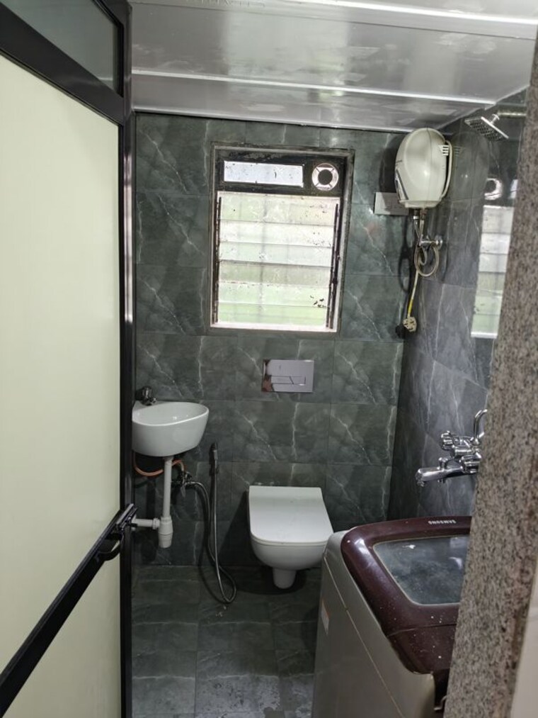 Bathroom, tirupathi-apartment 1 Bedroom 450 Sq.Ft. Apartment In Santacruz East Mumbai 10707374