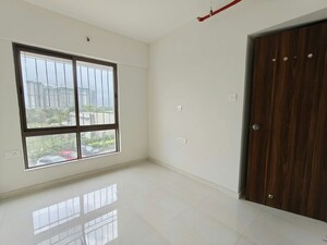 Room in 1 BHK Apartment at Dosti Greater Thane, Kalher – for Sale
