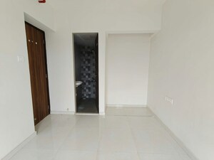 Room in 1 BHK Apartment at Dosti Greater Thane, Kalher – for Sale