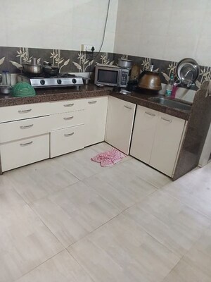 Kitchen in 4 BHK Villa at Krishna Kalina Market, Santacruz East – for Rent