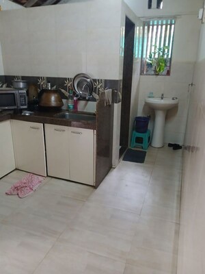 Kitchen in 4 BHK Villa at Krishna Kalina Market, Santacruz East – for Rent