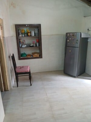 Room in 4 BHK Villa at Krishna Kalina Market, Santacruz East – for Rent