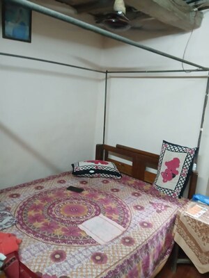 Bedroom in 4 BHK Villa at Krishna Kalina Market, Santacruz East – for Rent
