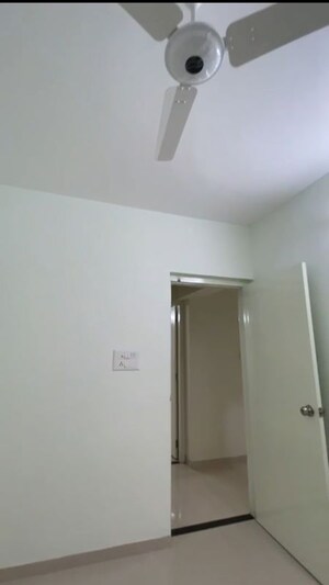 Furnished Amenities in 2.5 BHK Apartment at Siddharth Nagar CHS Goregaon, Goregaon West – for Rent