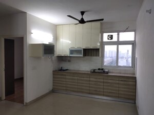 Room in 2 BHK Apartment at Tulip Lemon, Sector 69 – for Rent