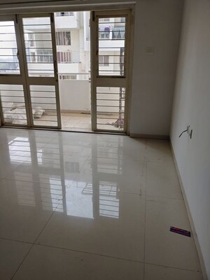 Room in 3 BHK Apartment at Rohan Seher, Baner – for Rent