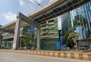  Showroom – Exterior View View at Bandra Kurla Complex - for Rent