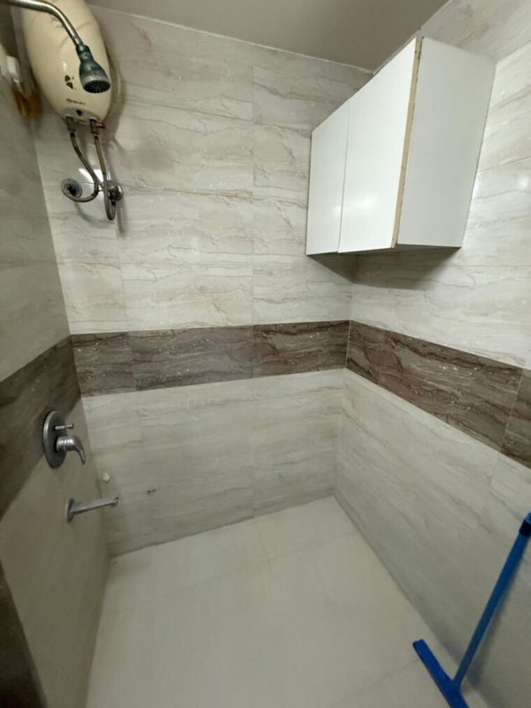 Bathroom, jodhpur tekra 3 Bedroom 1800 Sq.Ft. Apartment In Jodhpur Tekra Ahmedabad 10707503