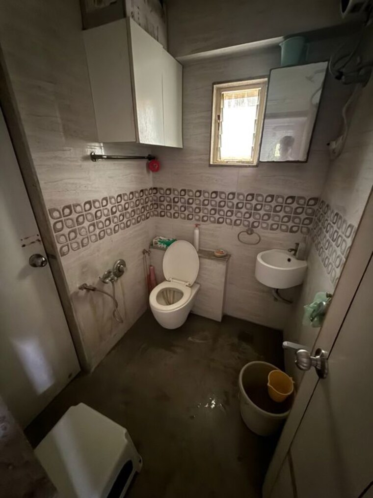 Bathroom, jodhpur tekra 3 Bedroom 1800 Sq.Ft. Apartment In Jodhpur Tekra Ahmedabad 10707503