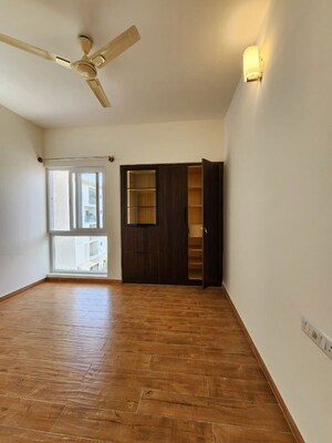 Room in 3 BHK Apartment at Casagrand Boulevard, Hennur Road – for Rent
