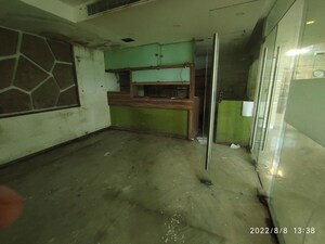 Parking in  Showroom at Wadhwa Trade Centre, Santacruz East – for Rent