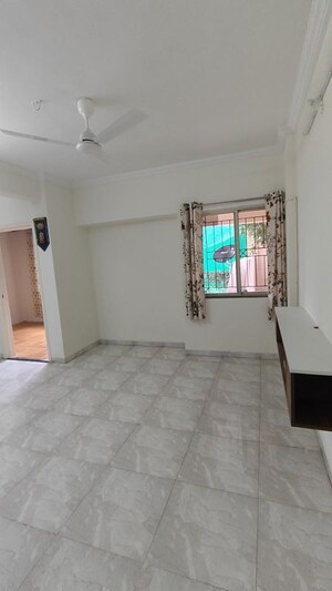 Room in 2 BHK Apartment at Bafna Padmaja 2, Katraj – for Rent