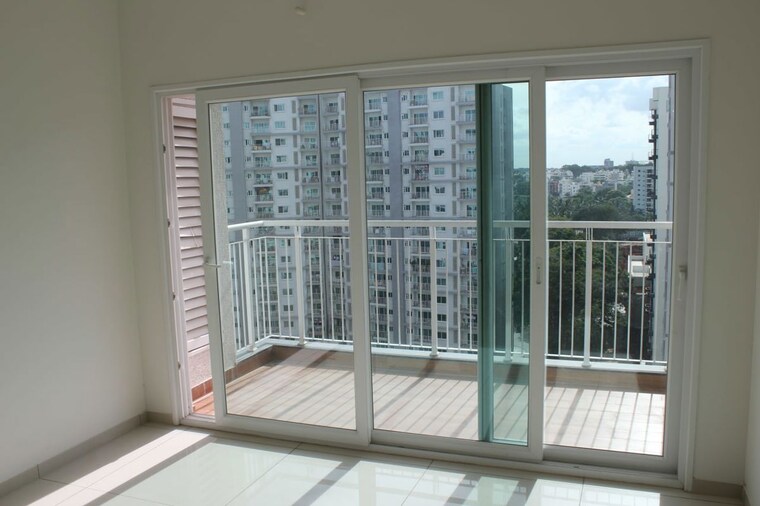 Room, l-t-raintree-boulevard-phase-2 3 Bedroom 1985 Sq.Ft. Apartment In Hebbal Bangalore 10707523