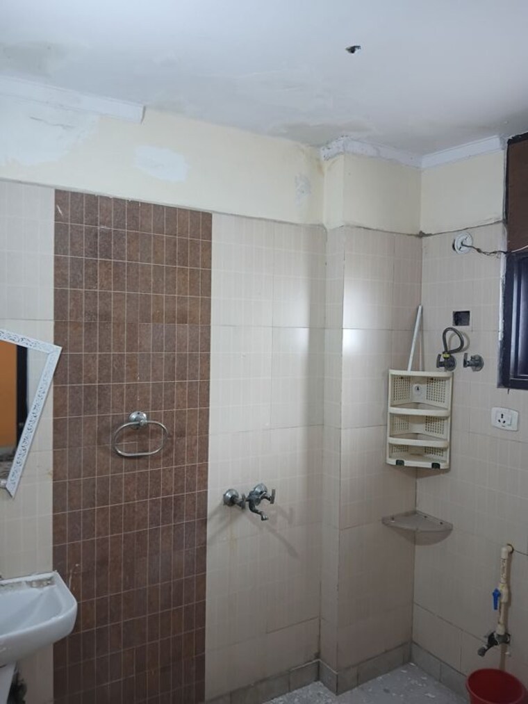Bathroom, vxl-eastern-gates 2 Bedroom 1195 Sq.Ft. Apartment In Vasundhara Sector 4 Ghaziabad 10707504