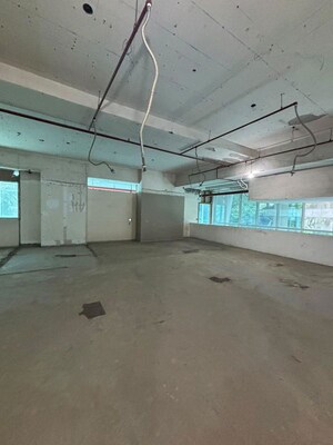 Parking in  Showroom at Wadhwa Trade Centre, Santacruz East – for Rent