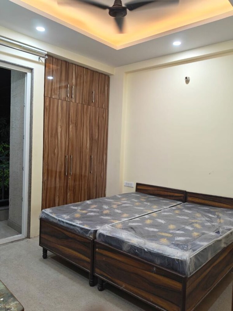Bedroom, sector 42 1 Bedroom 86 Sq.Yd. Builder Floor In Sector 42 Gurgaon 10707566