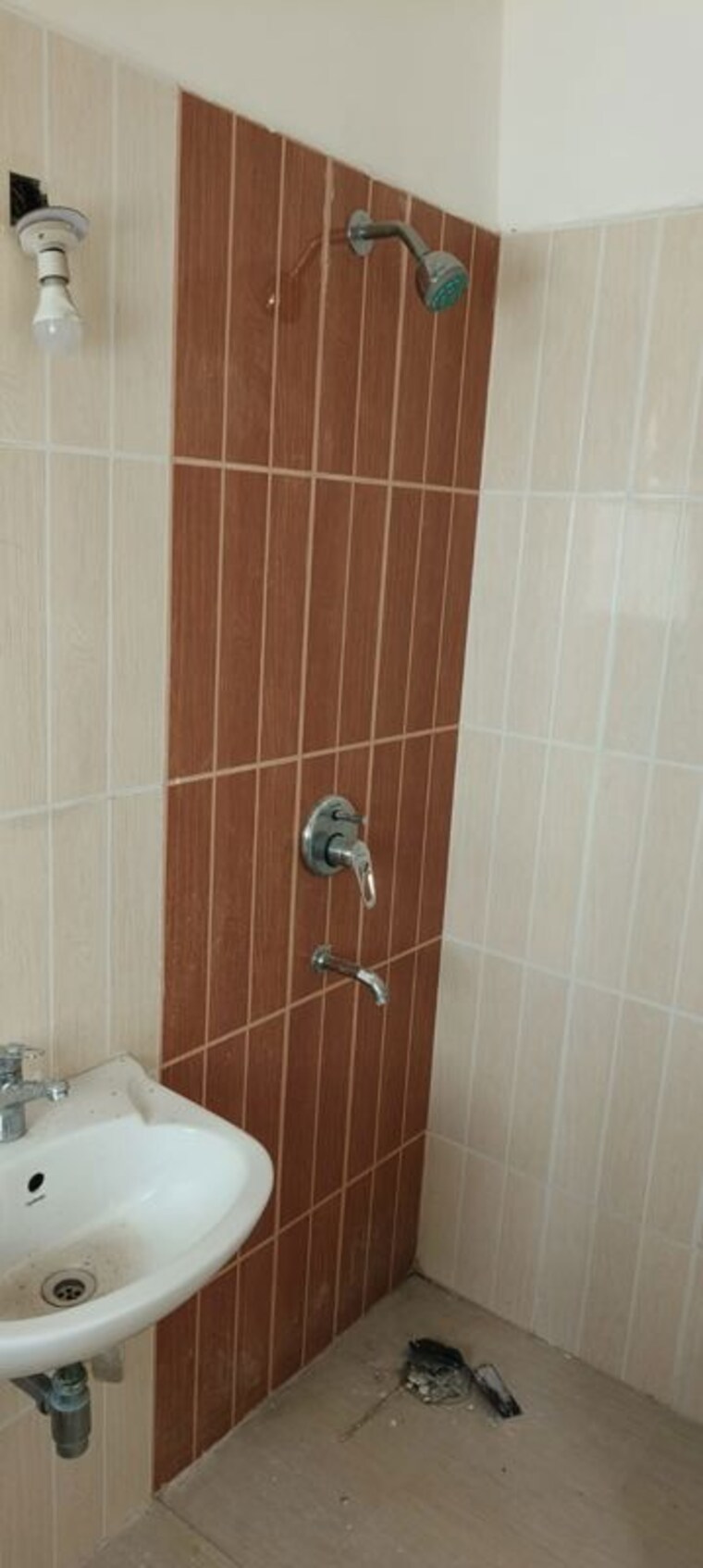 Bathroom, gls-crown-avenue 2 Bedroom 1250 Sq.Ft. Apartment In Sector 92 Gurgaon 10707598