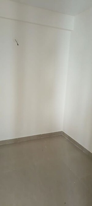 Room in 2 BHK Apartment at GLS Crown Avenue, Sector 92 – for Rent