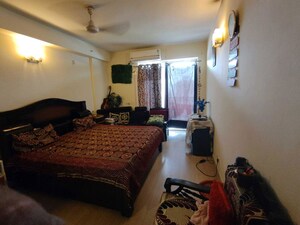 Living Room in 3 BHK Builder Floor at Sector 23 – for Rent