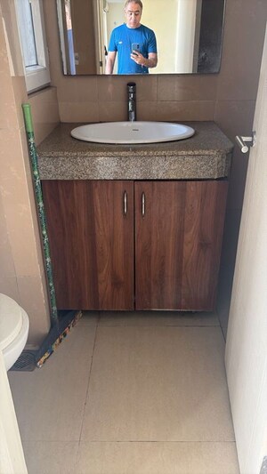 Bathroom in 3.5 BHK Apartment at Emaar Emerald Estate, Sector 65 – for Rent