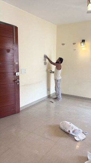 Room in 3.5 BHK Apartment at Emaar Emerald Estate, Sector 65 – for Rent