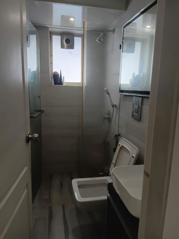 Bathroom, utsav-51-balewadi-residences 2 Bedroom 732 Sq.Ft. Apartment In Balewadi Pune 10707635