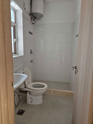Bathroom in 3 BHK Builder Floor at Sector 21 – for Rent