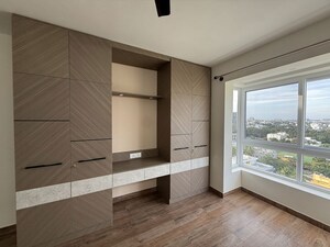 Room in 2 BHK Apartment at Brigade Laguna, Hebbal – for Rent
