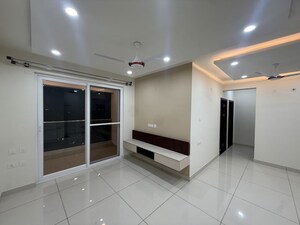 Room in 2 BHK Apartment at Brigade Laguna, Hebbal – for Rent