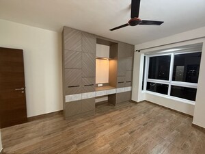 Room in 2 BHK Apartment at Brigade Laguna, Hebbal – for Rent