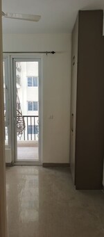 2.5 BHK +  1020 Sq.Ft. Apartment in Emaar Emerald Estate