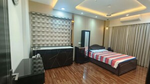 Bedroom in 2 BHK Builder Floor at Sector 21 – for Rent
