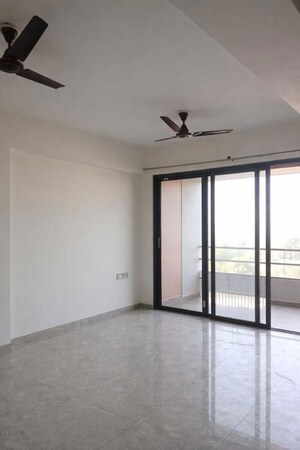 Room in 3 BHK Apartment at Keshar Kadam, Thaltej – for Sale