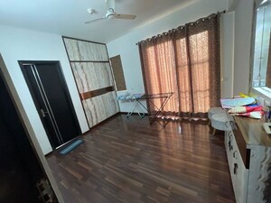 Room in 2 BHK Builder Floor at Sector 23a – for Rent