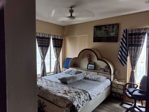 Bedroom in 3 BHK Apartment at Rizvi Oak, Malad East – for Sale