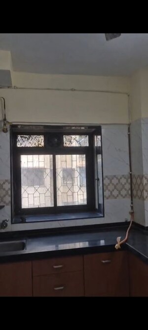 Room in 1 BHK Apartment at Gokul Galaxy Kandivali East, Kandivali East – for Rent
