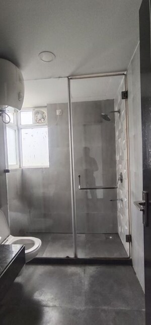 Bathroom in 2 BHK Builder Floor at Sector 23 – for Rent