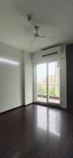 Room in 2 BHK Builder Floor at Sector 23 – for Rent
