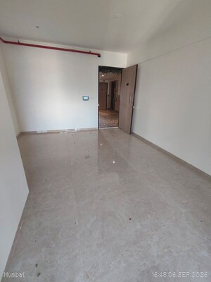 Room in 2 BHK Apartment at Dosti Eastern Bay, Wadala – for Sale